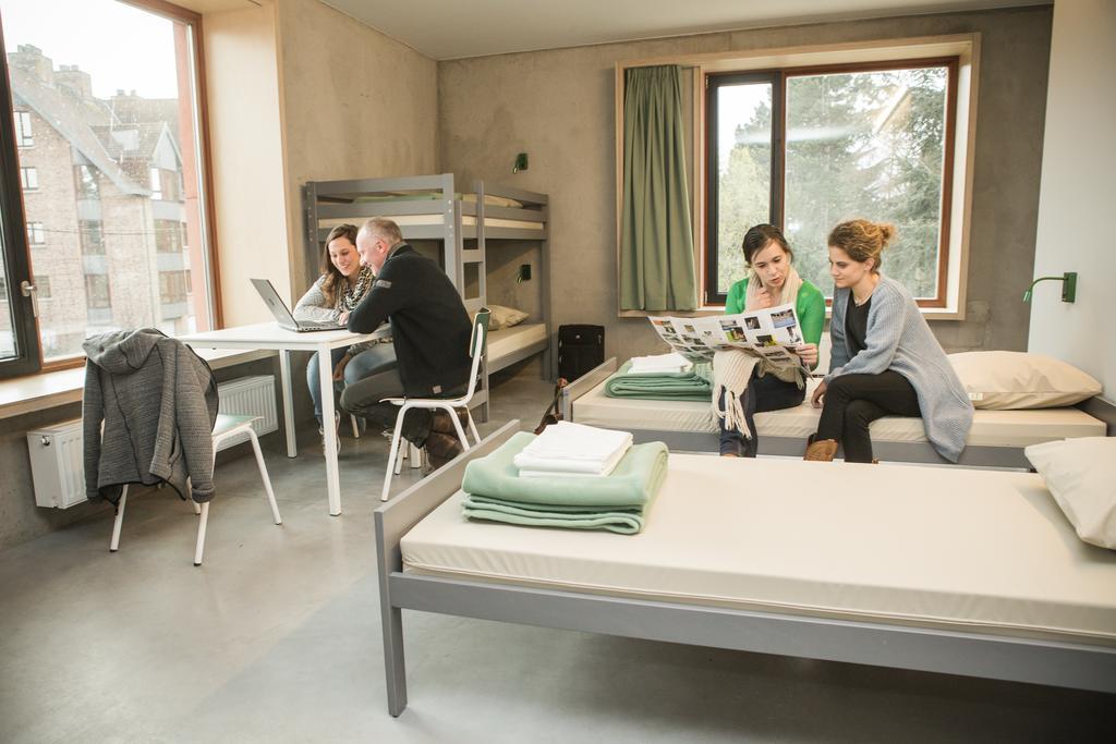קורטרייק Hostel Groeninghe חדר תמונה